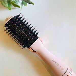 Foxybae Blowout Round Hair Dryer Bristle Brush Light Pink
